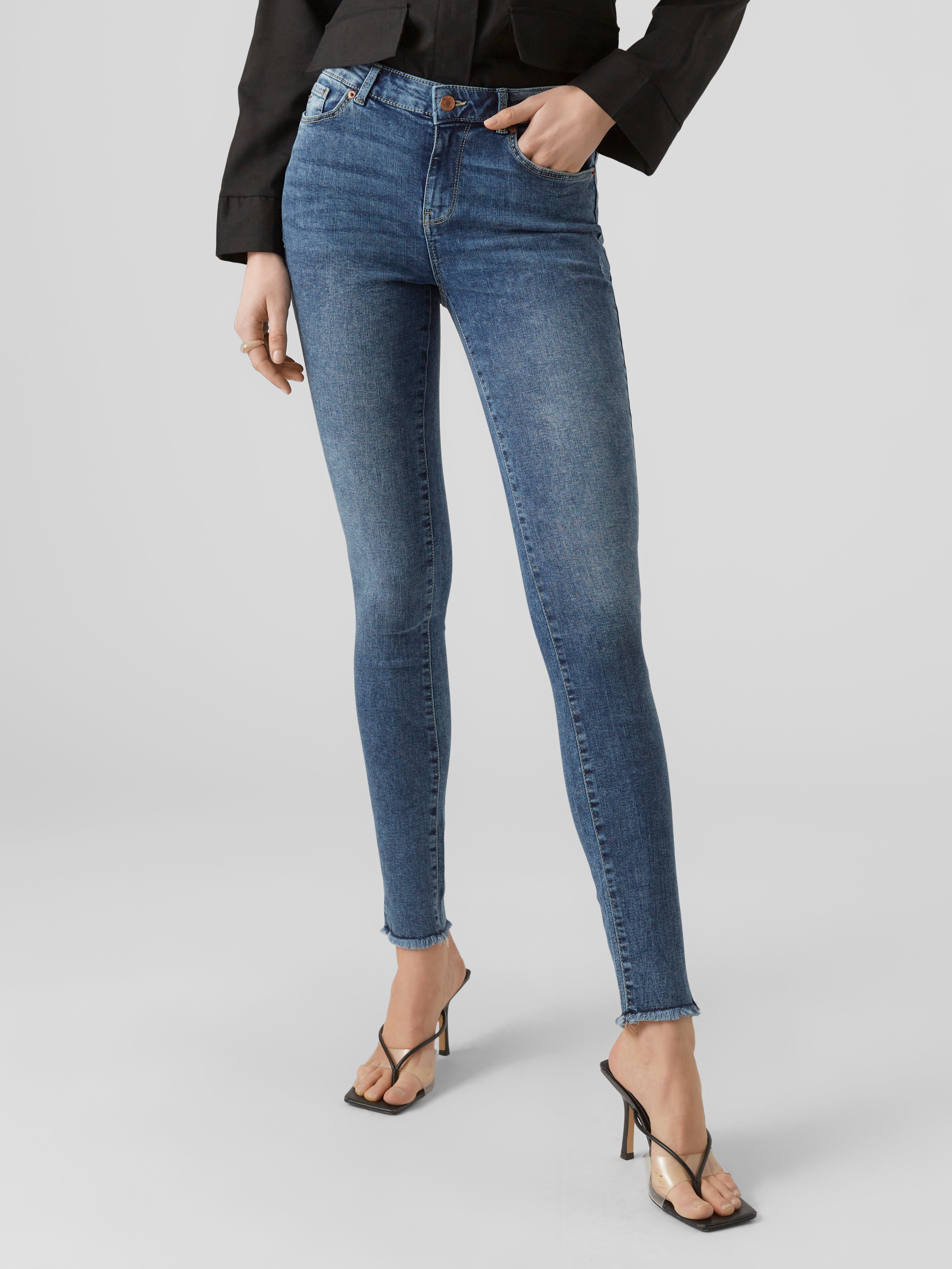VMSEVEN Mid Rise Skinny Fit Jeans