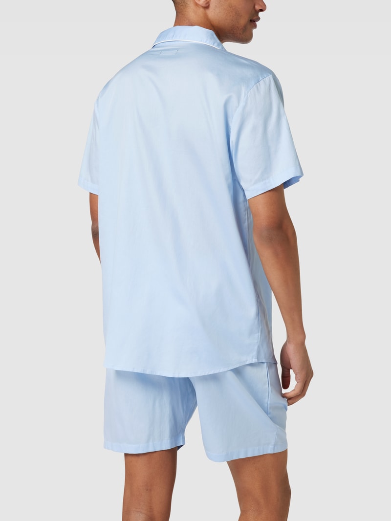 Pyjama mit Brusttasche in hellblau