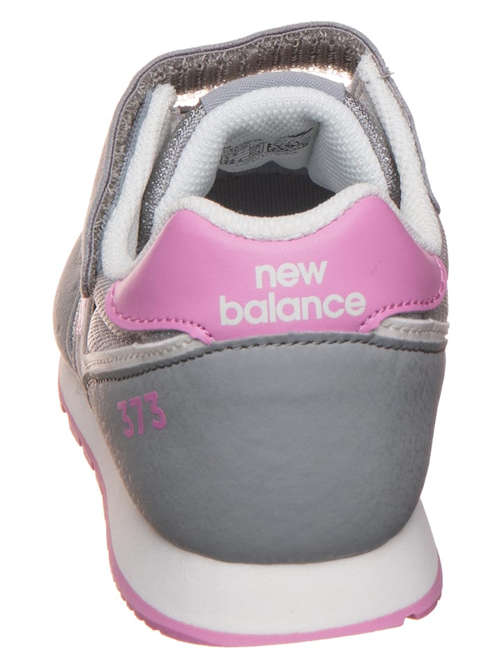 New Balance Sneakers in Grau günstig kaufen