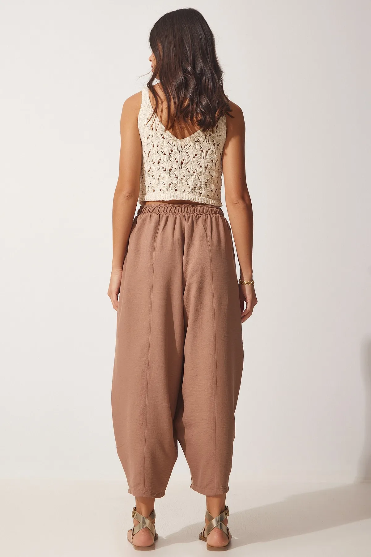 Happiness İstanbul  Dunkelbiskuitfarbene Shalwar-Hose aus Leinenviskose mit Taschen für Damen CV00001