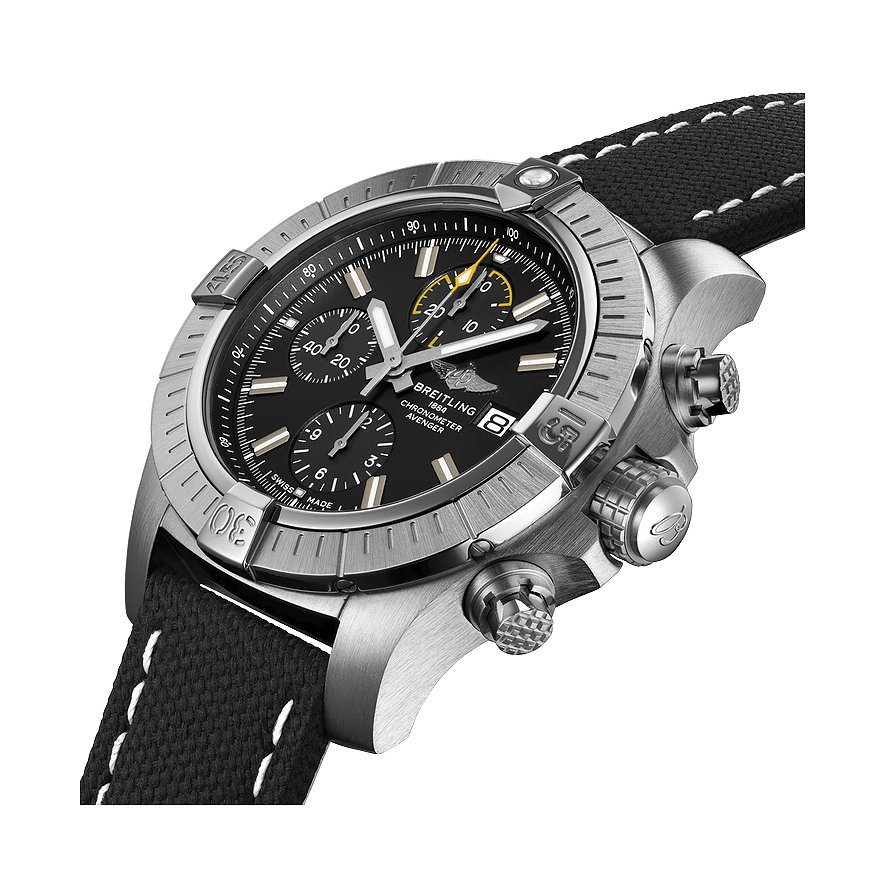 Breitling Herrenuhr Avenger Chronograph 45