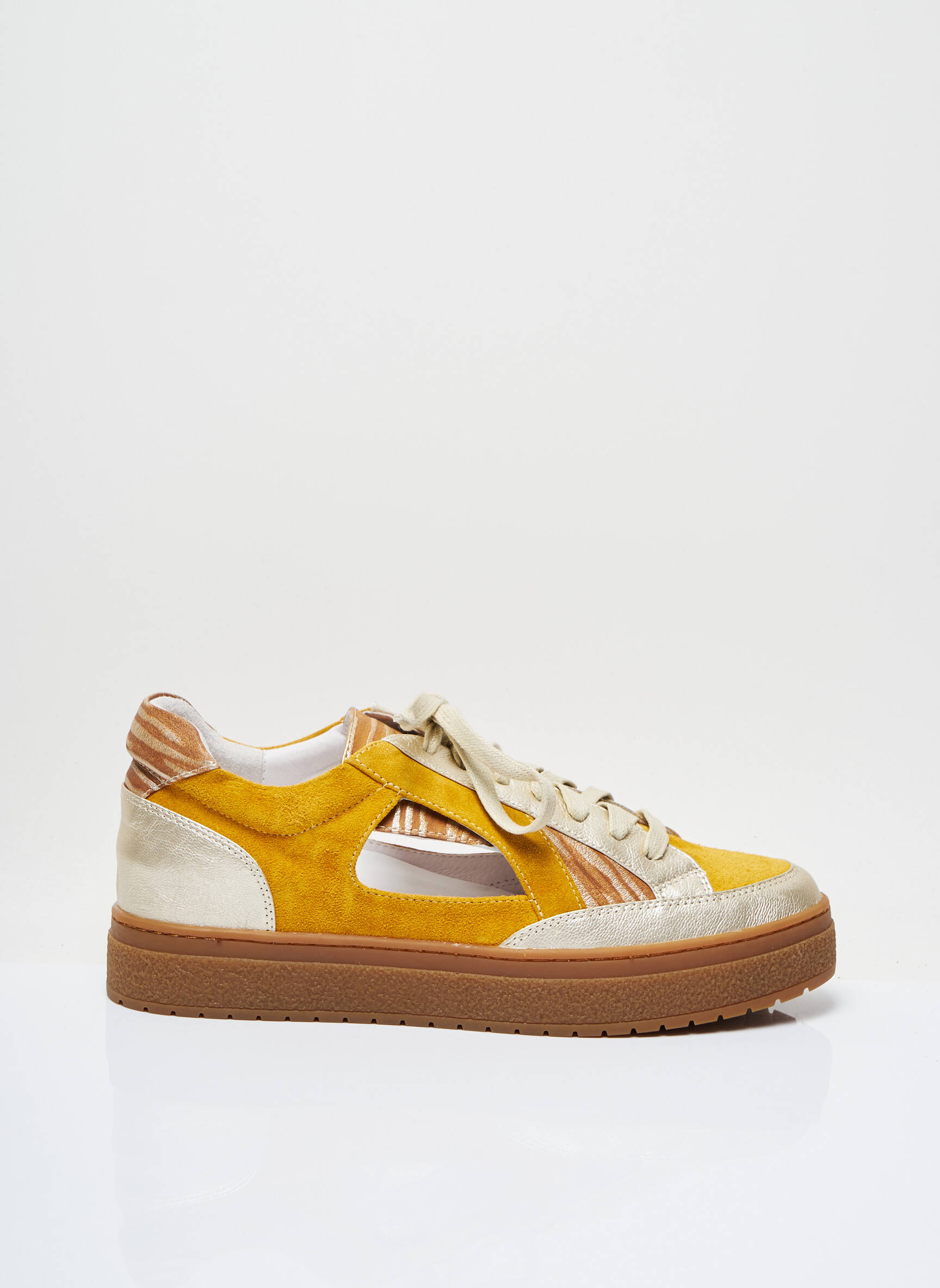 Regard Baskets Femme couleur jaune