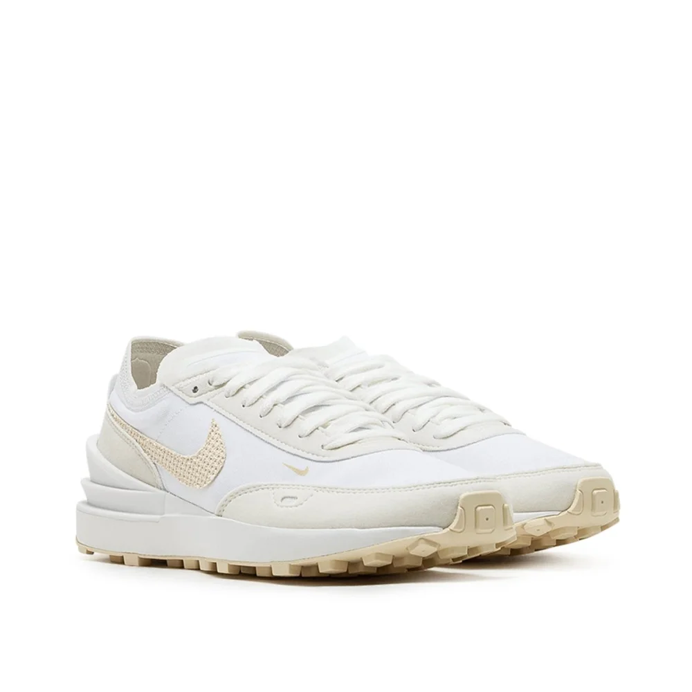 Nike Waffle One DM7604-100 / weiss