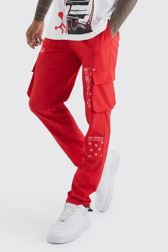 Slim-Fit Cargo-Hose mit Bandana-Print