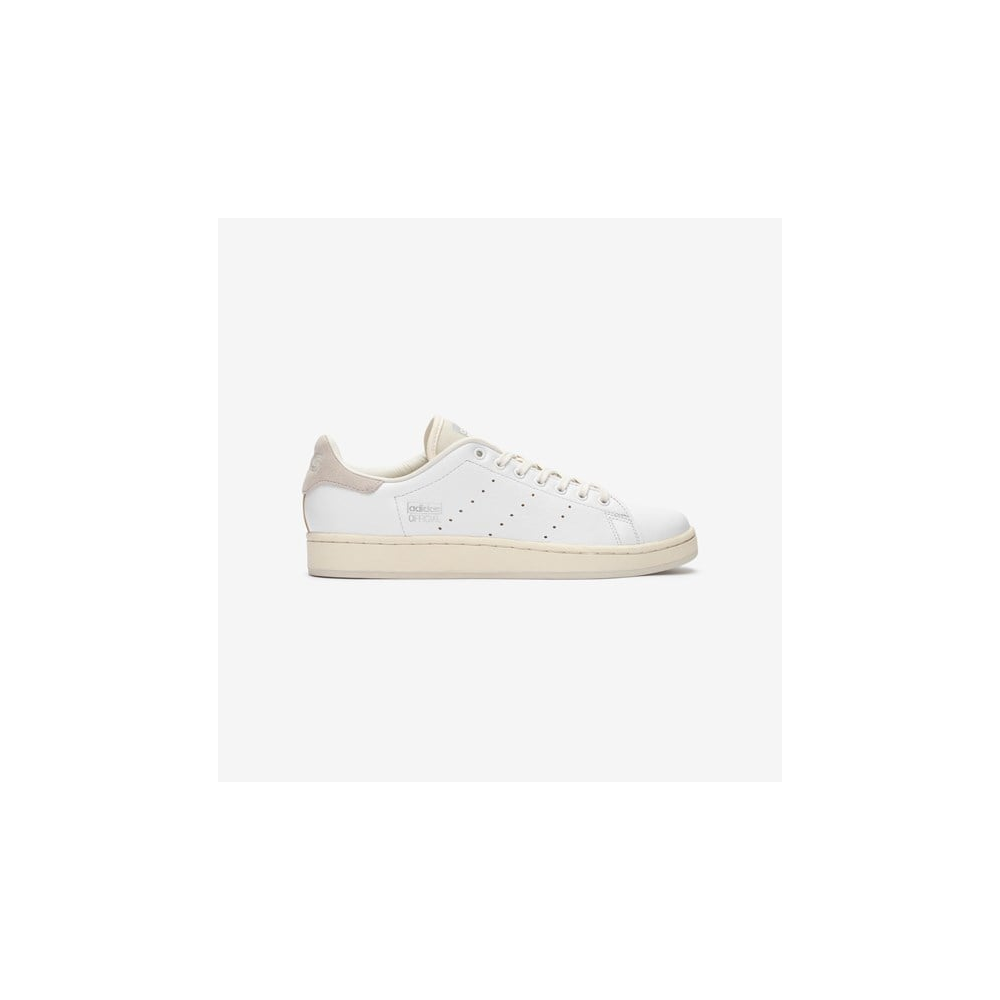 adidas x Sns ID2885 / weiss
