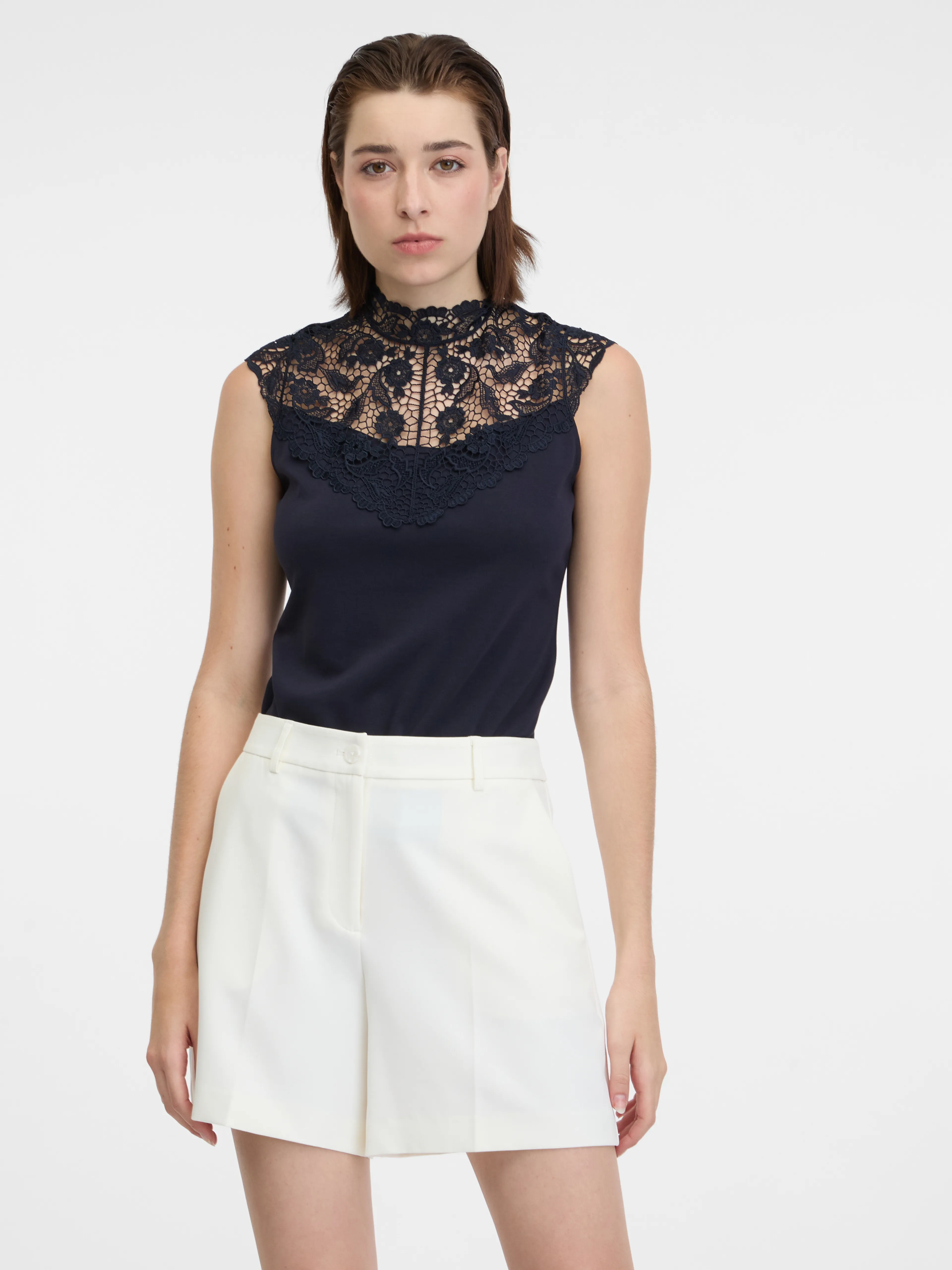 Dunkelblaues Damen-T-Shirt mit Spitzendetail ORSAY