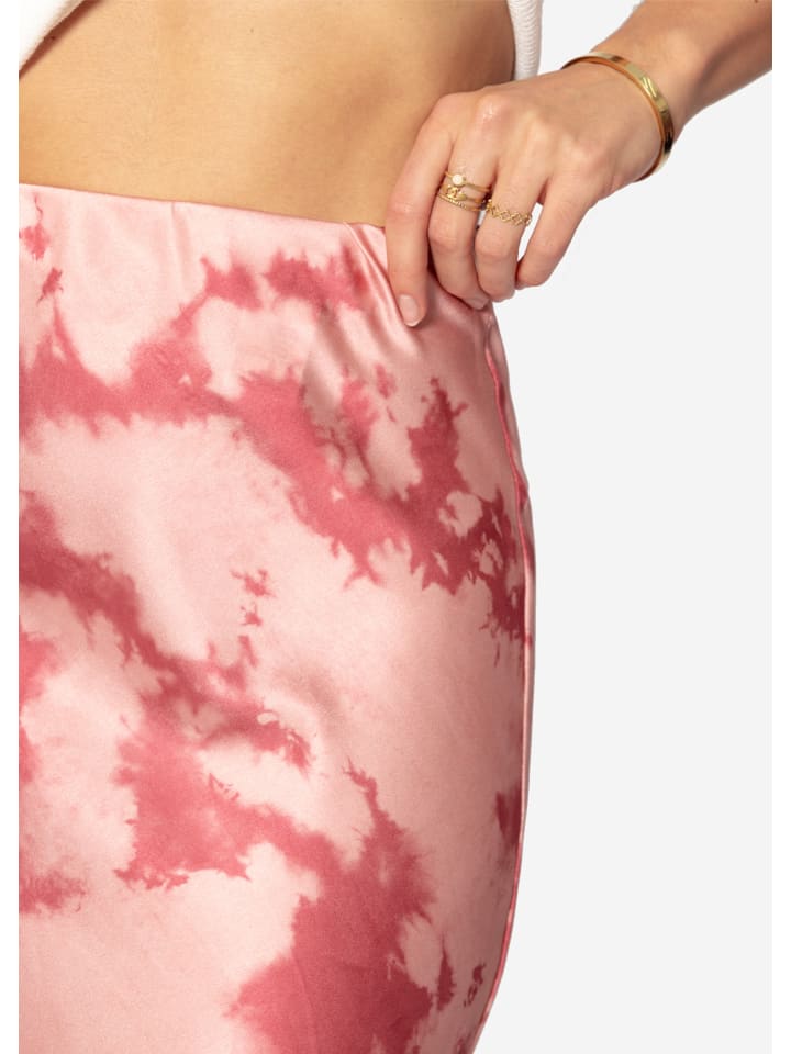 SASSYCLASSY Satinrock mit Batikdruck in Rosa günstig kaufen