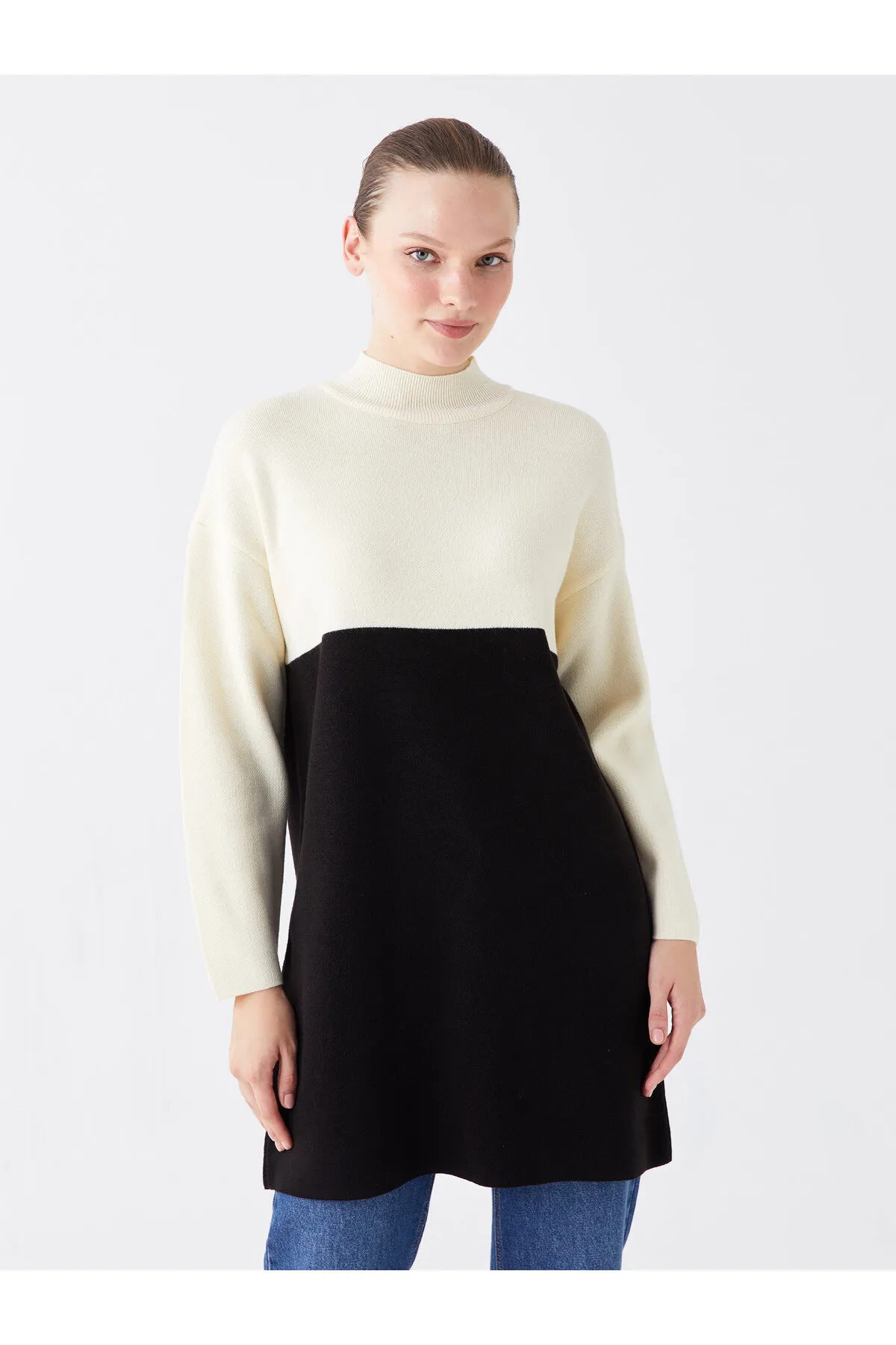 LC Waikiki  Langärmlige Oversize-Stricktunika mit halbem Rollkragen und Farbblockierung für Damen