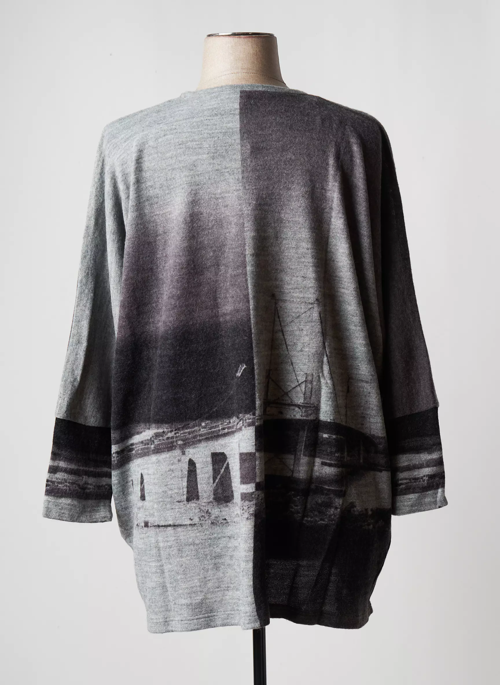 Alain Weiz Pulls Femme couleur gris