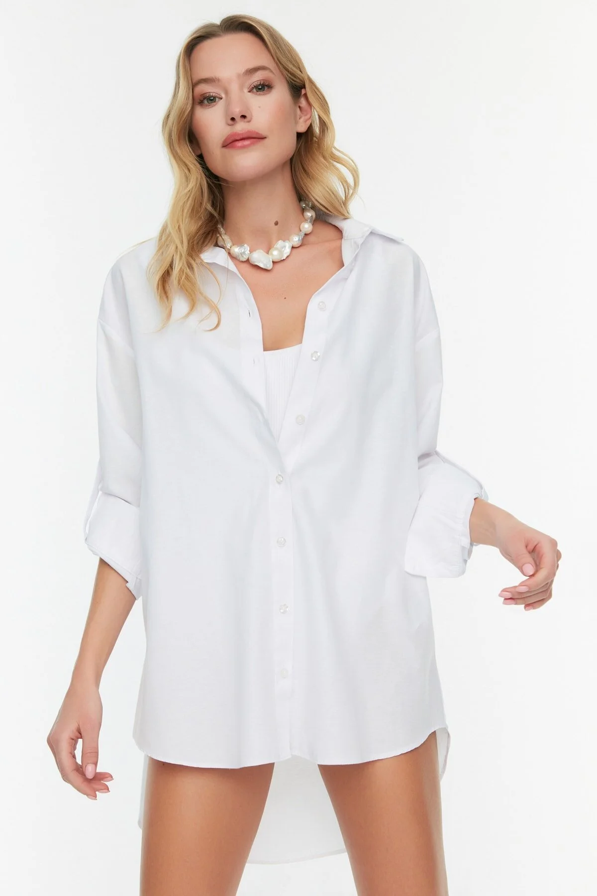 Trendyol Collection  Weißes gewebtes Hemd TBESS22GO0664