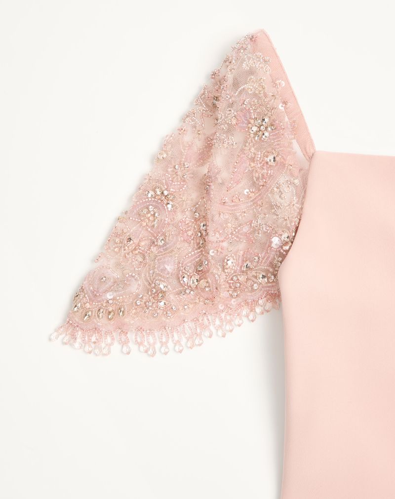 Lang broderet Cady Couture-kjole
