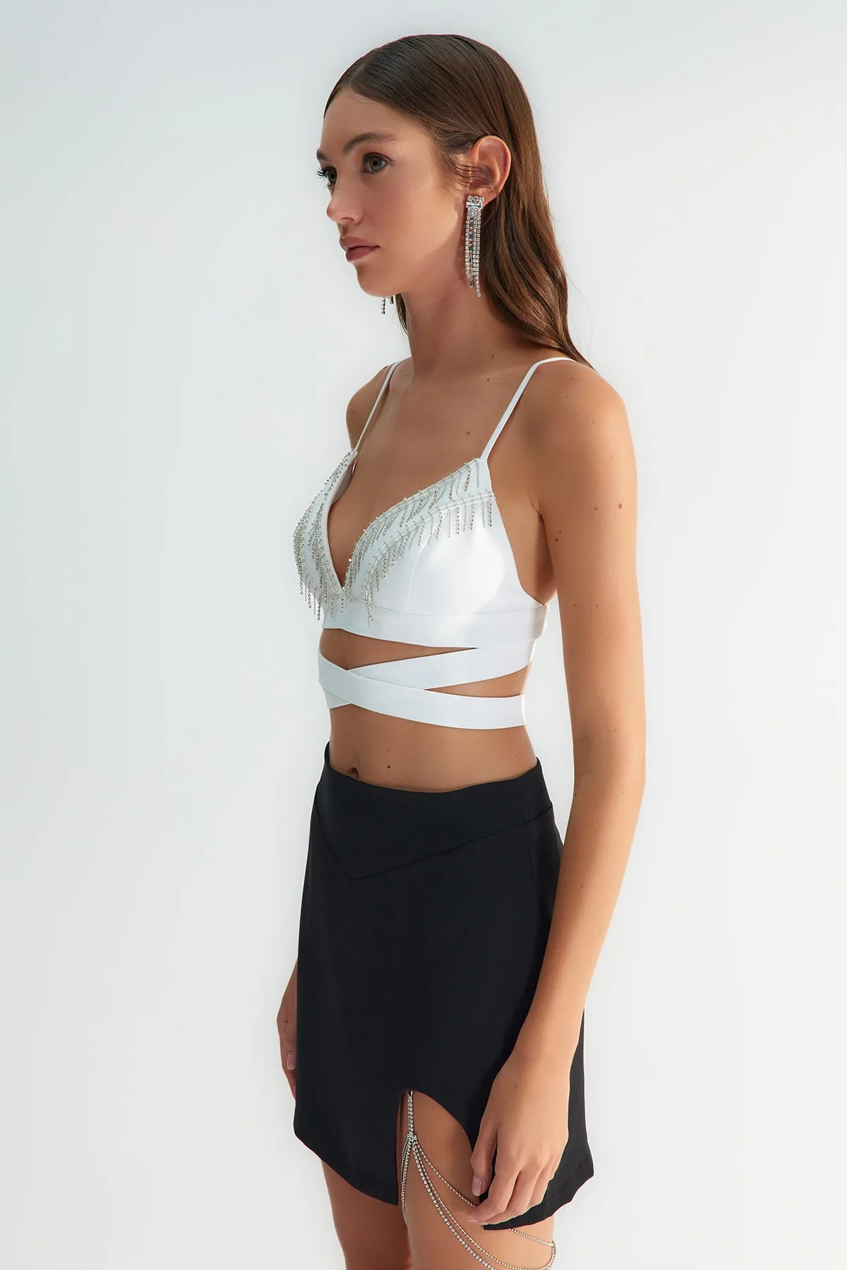 Trendyol Collection  X Zeynep Tosun Ecru Stone Accessoire Bustier TCLSS23BS00015