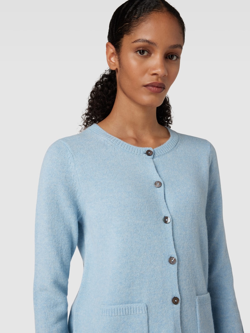 Strickjacke mit Knopfleiste und Eingrifftaschen in bleu