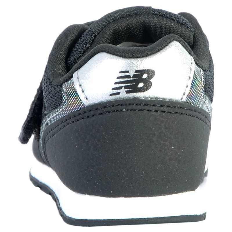Baskets à scratch 996