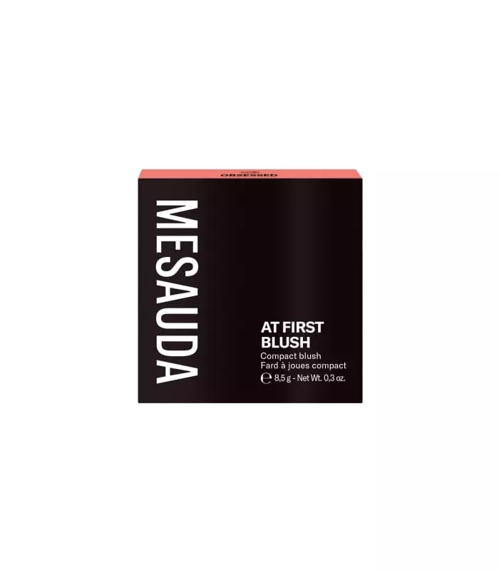 AT FIRST BLUSH  Fard à joues compact