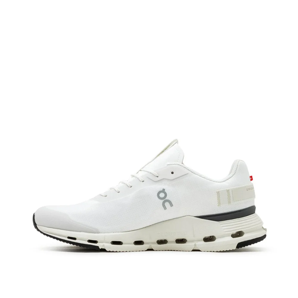 ON Cloudnova Form 26.98478 / weiss