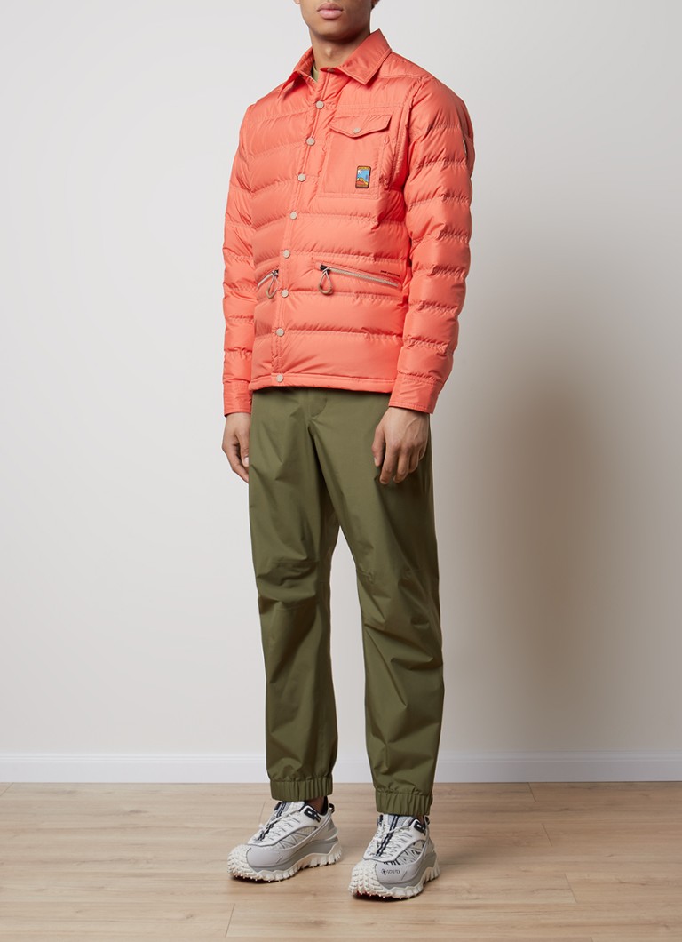 Giacca imbottita Moncler Lavachey con imbottitura in piuma e logo
