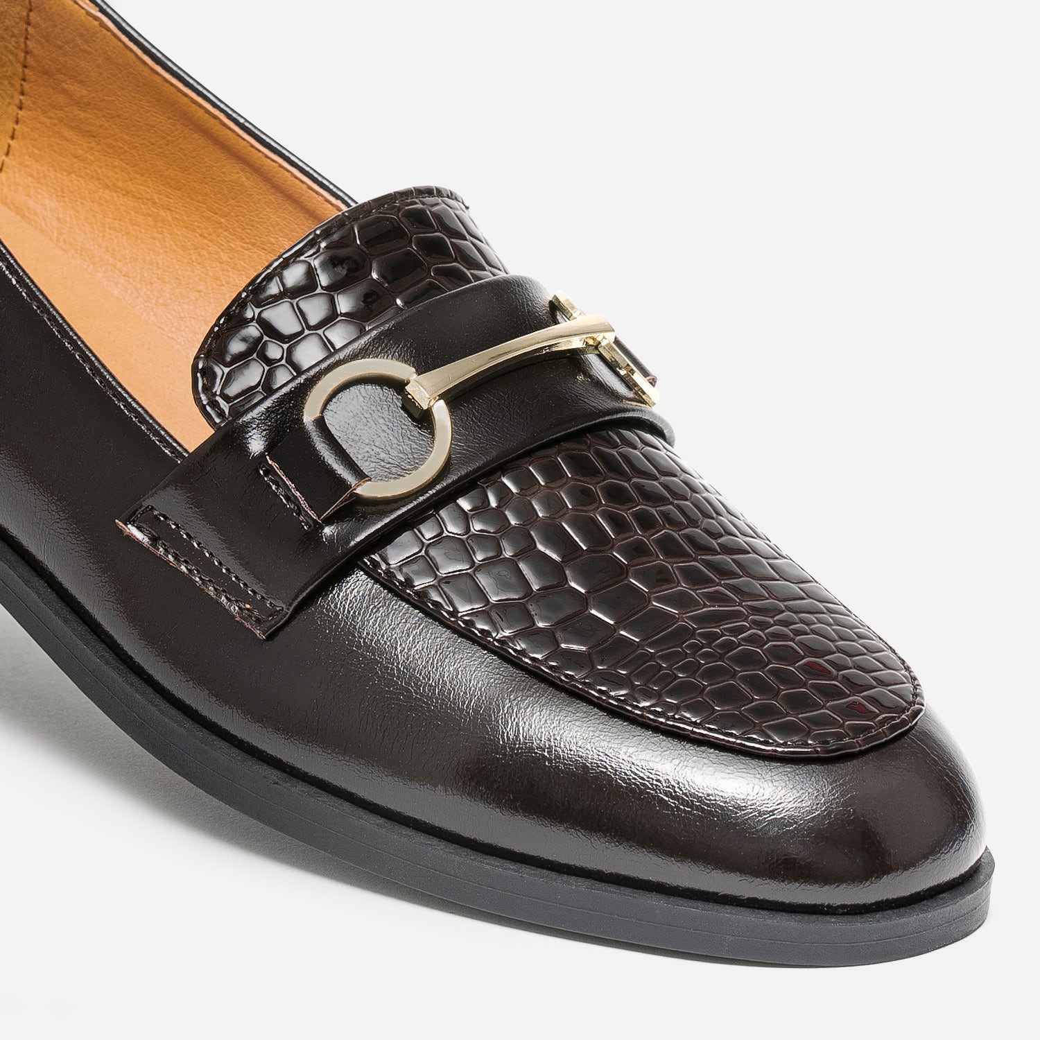 Mocassin marron verni embossé effet python