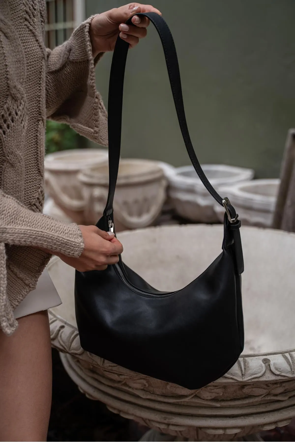 Madamra  Schwarze Unisex-Unisex-Großtasche