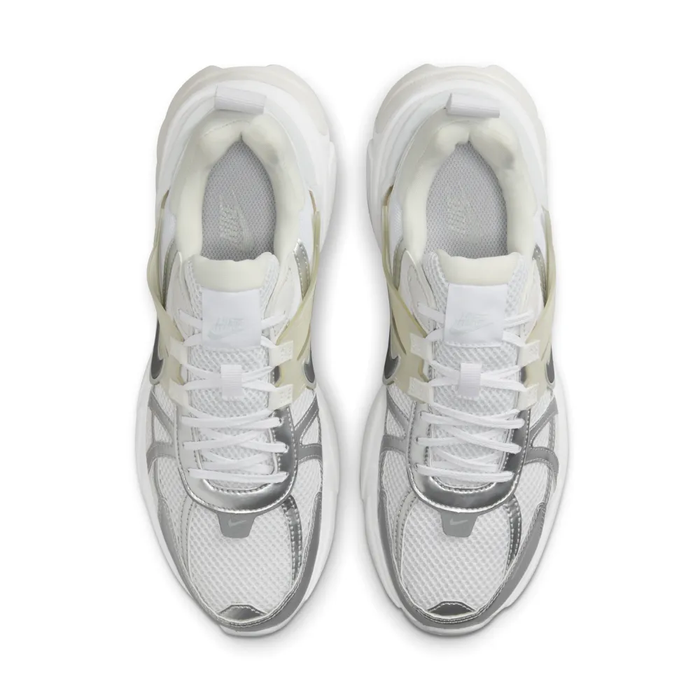 Nike V2K Run FD0736-104 / weiss