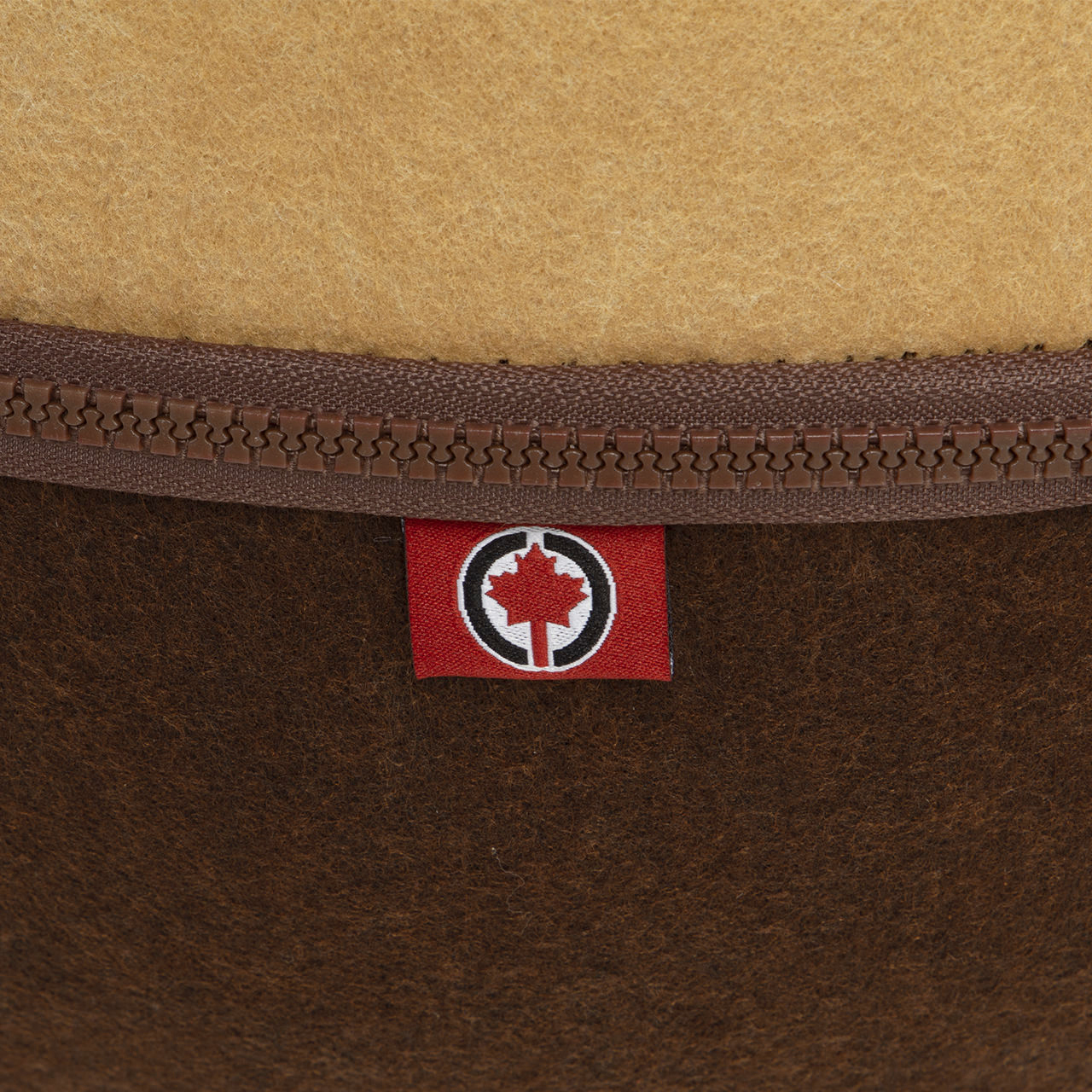 Canadian Cat Company Katzenbetten & Katzensofas Canadian Cat Company Filz Katzennest 2.0 braun/ beige