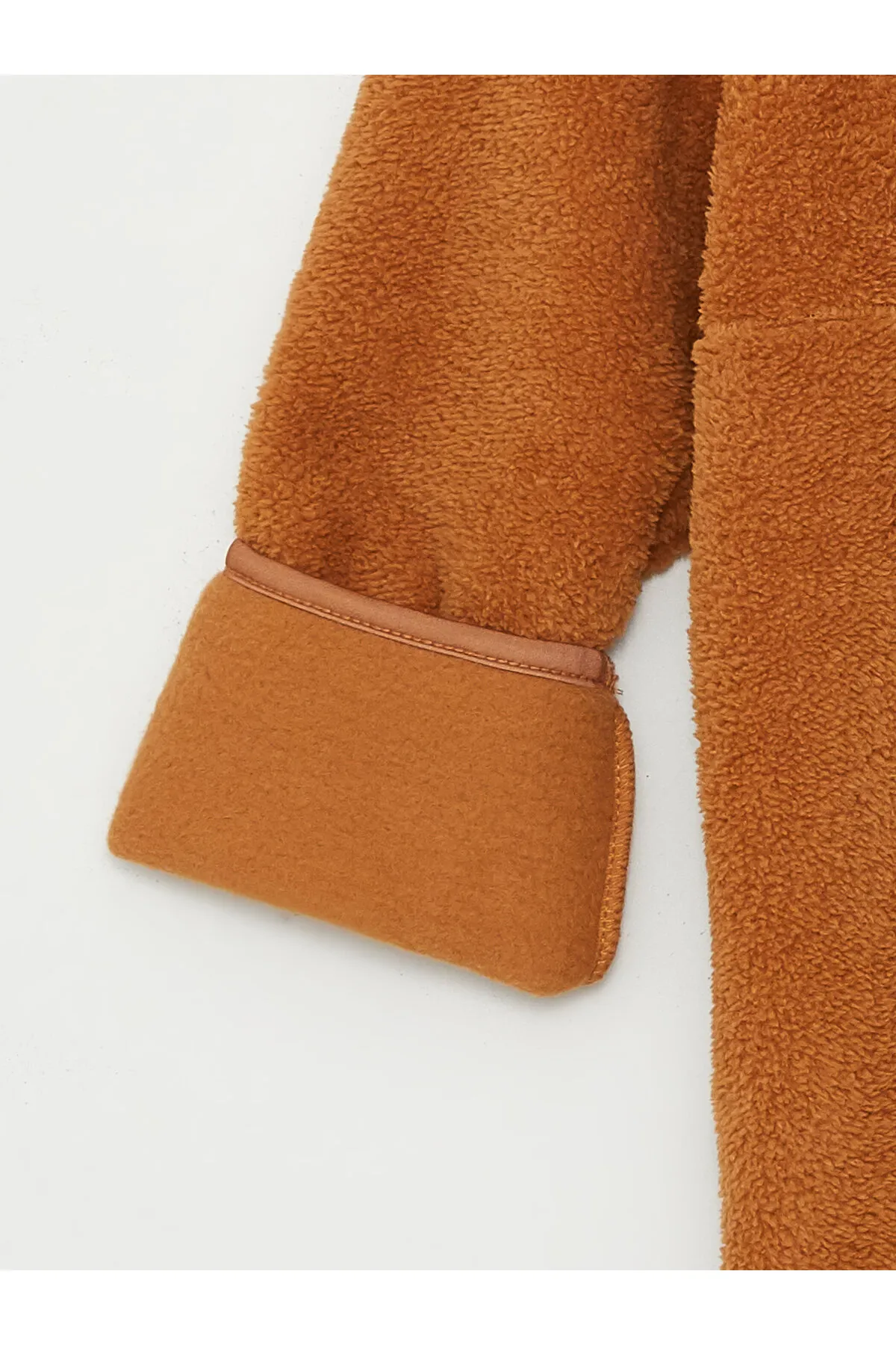 LC Waikiki  Bedruckte, langärmlige Oversize-Damentunika mit hohem Kragen