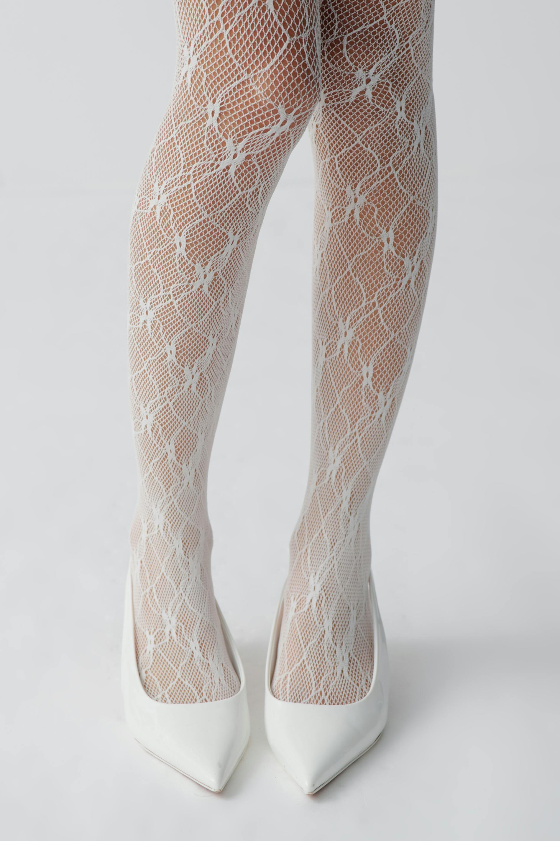 Lace tights