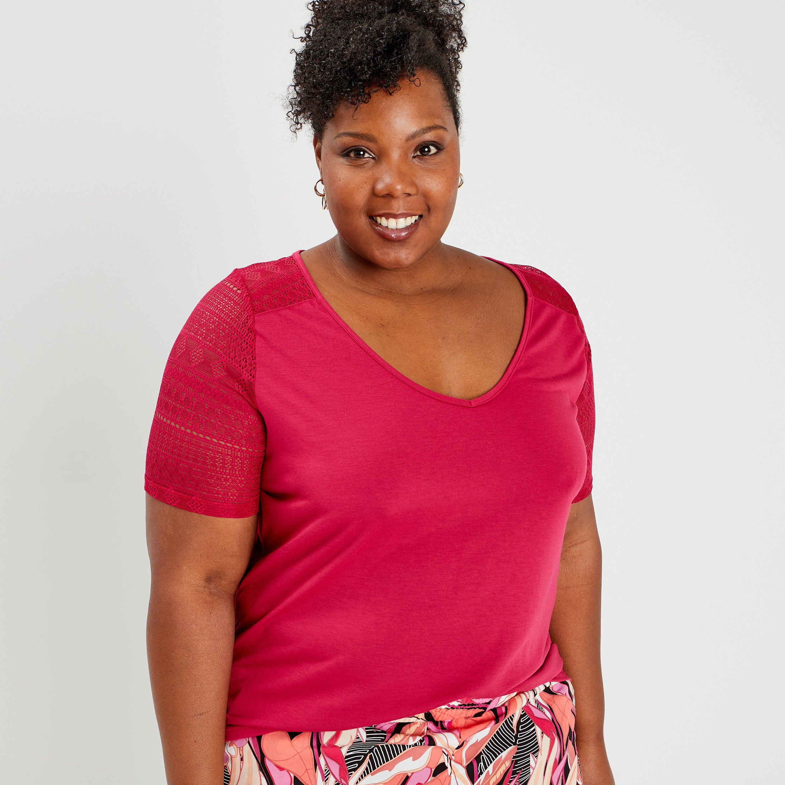 T-shirt manches courtes en dentelle rose framboise femme grande taille | La Halle