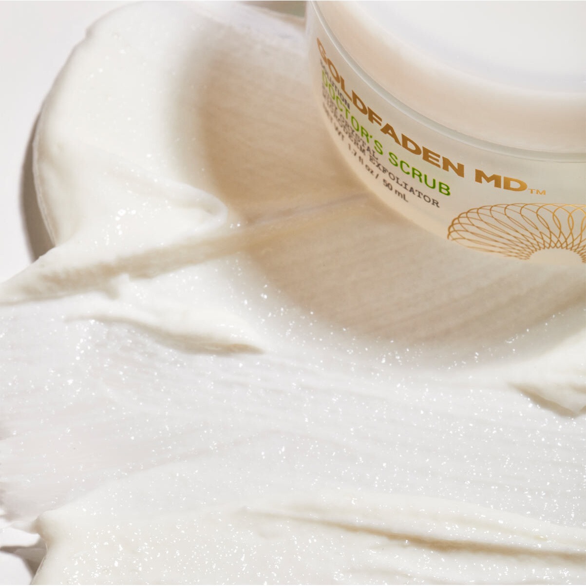 Goldfaden Doctor's Scrub - peeling mikrodermiczny z kryształkami rubinowymi