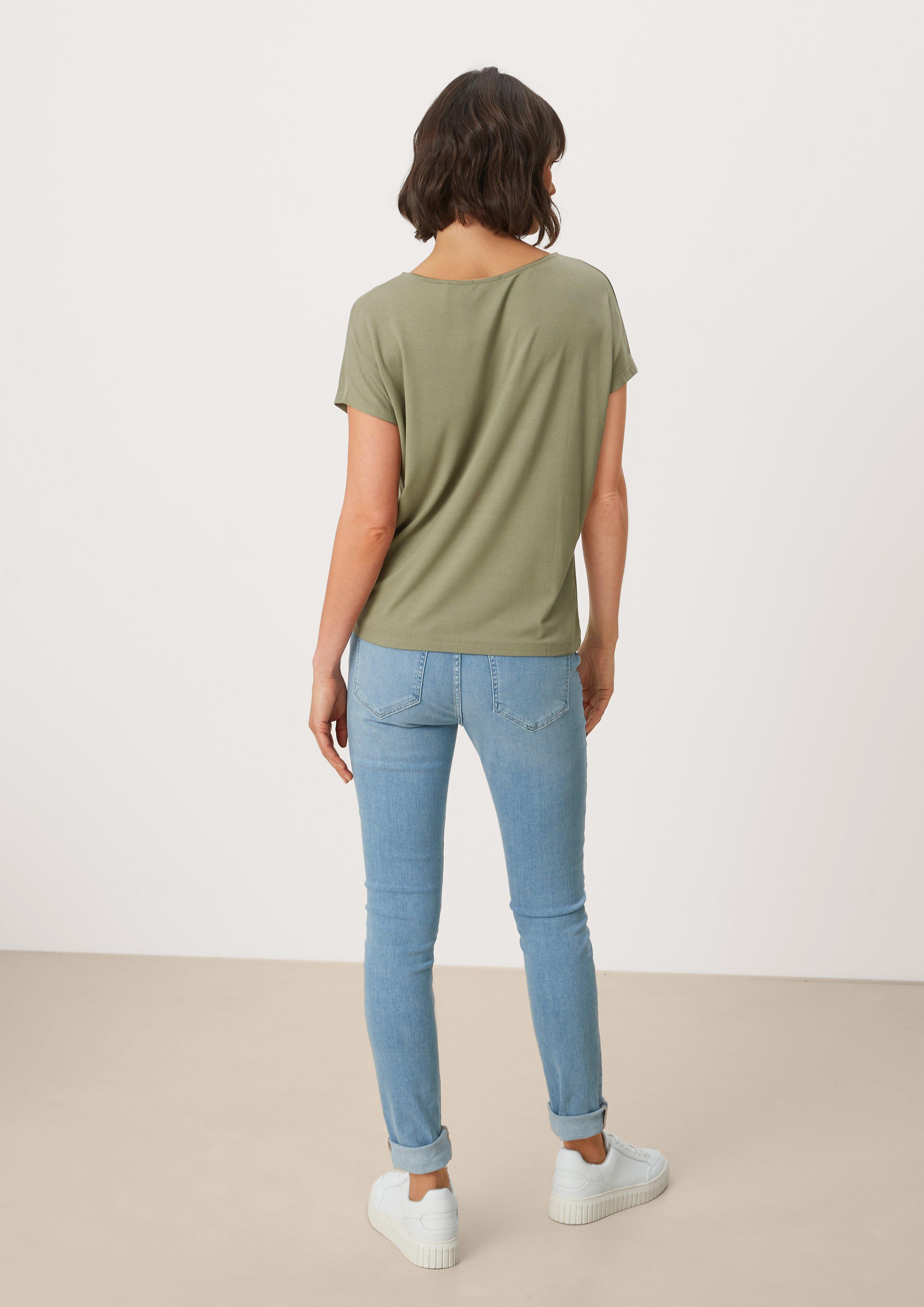 Ärmelloses T-Shirt aus Viskosestretch  2112030-7928