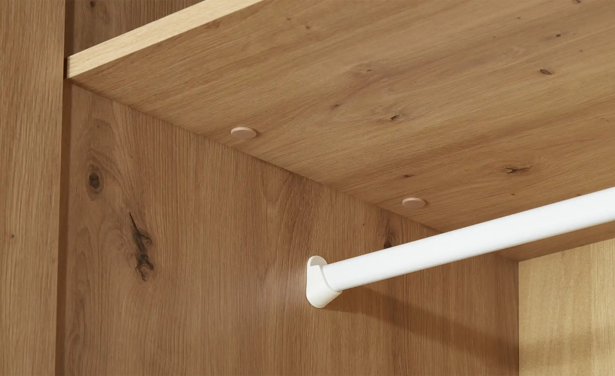 Kleiderschrank