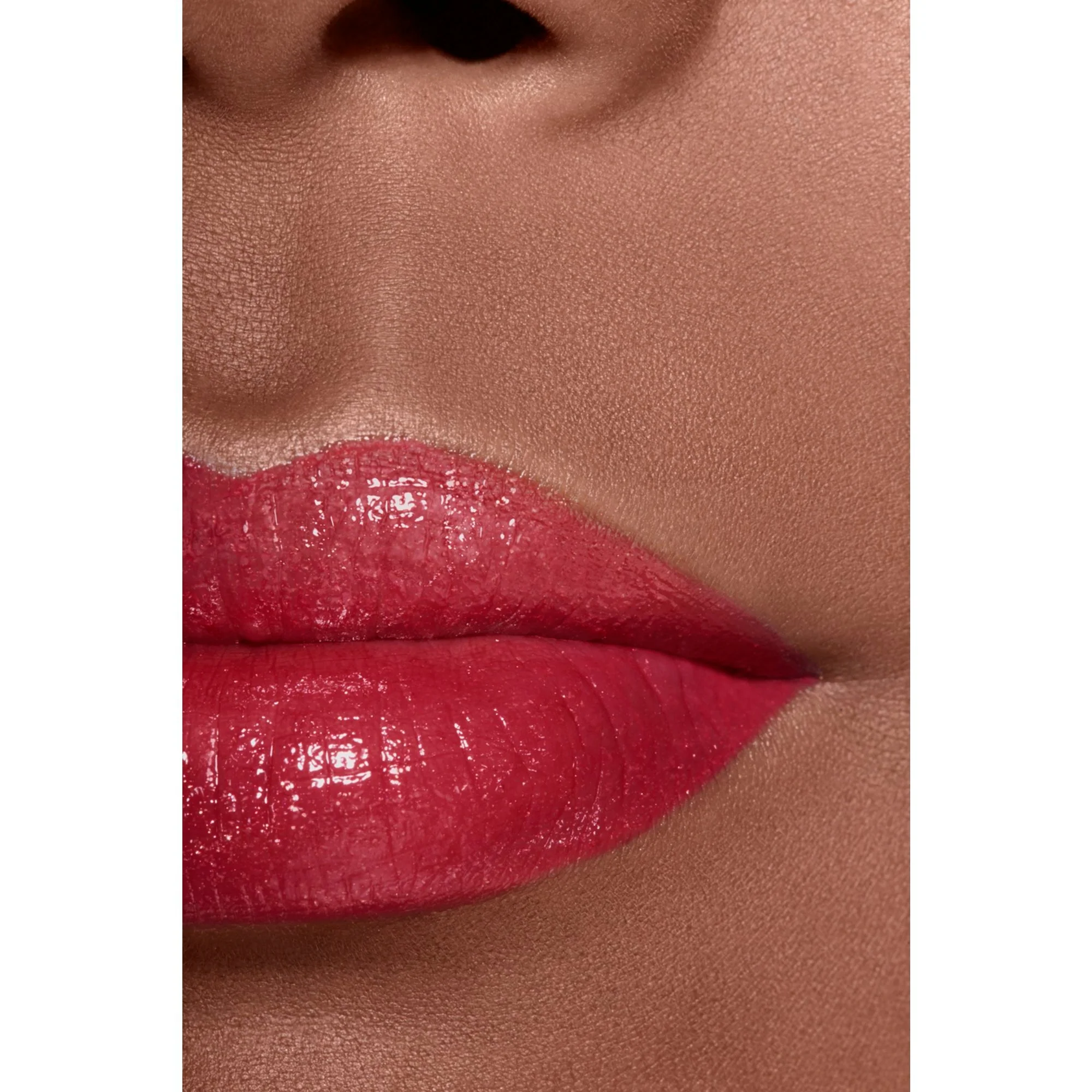 ROUGE COCO FLASH - COLORE, BRILLANTEZZA E INTENSITÀ IN UN FLASH