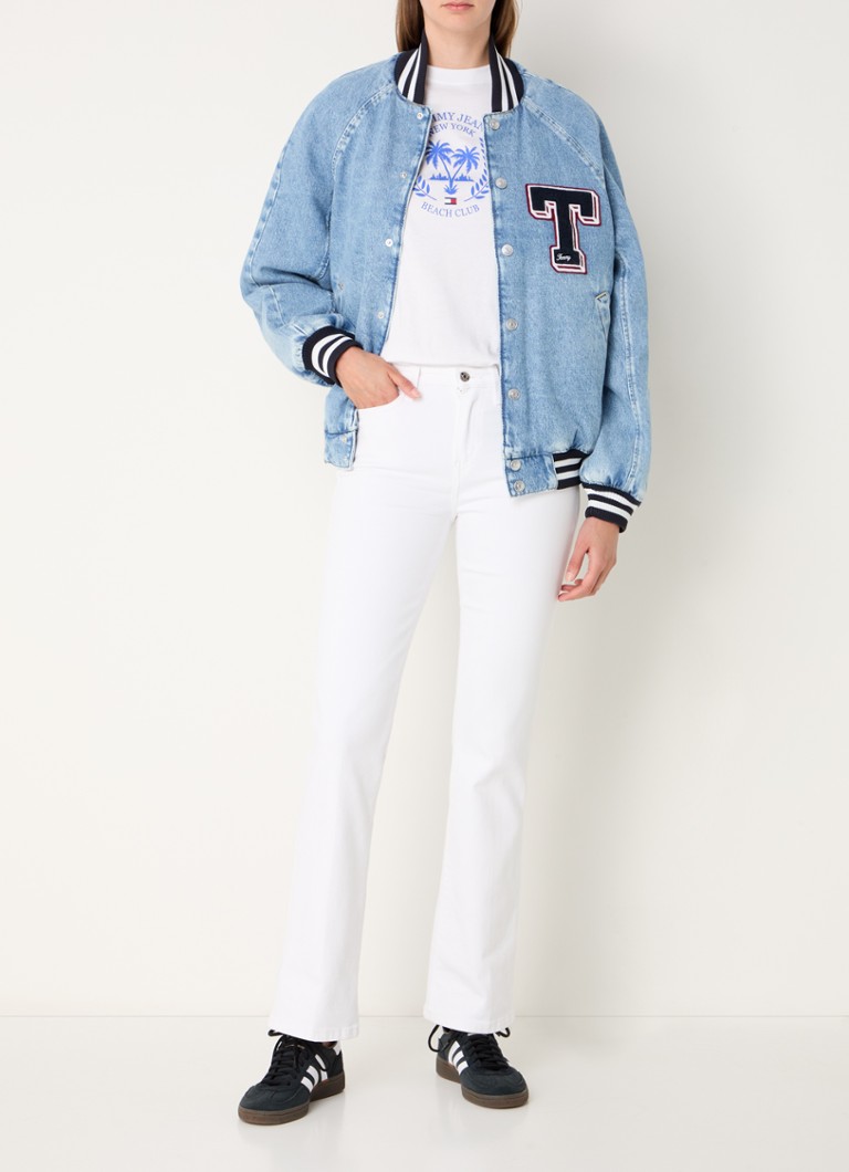 Jachetă bomber din denim Tommy Hilfiger, cu buzunare laterale și logo brodat.