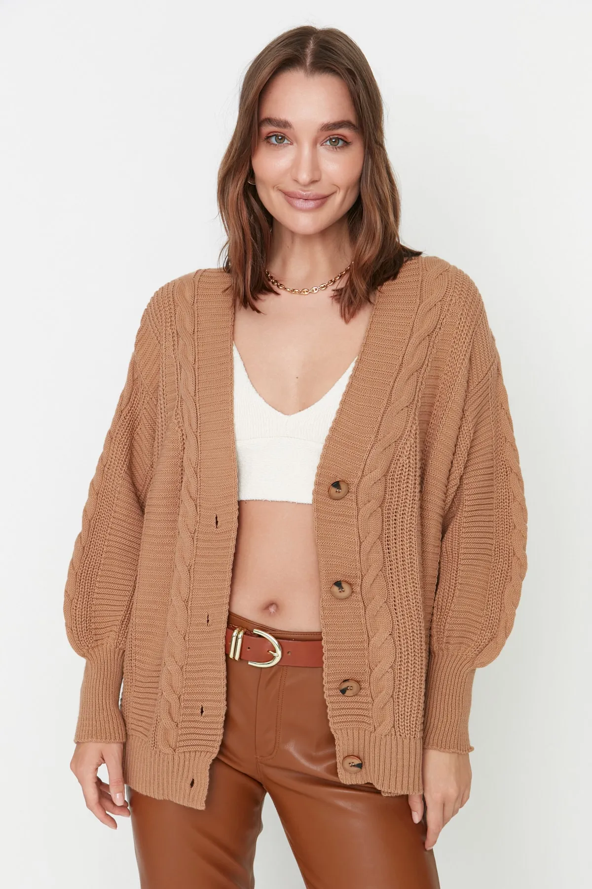 Trendyol Collection  Kamelfarbener Strickcardigan mit weiter Passform TWOAW22HI0176
