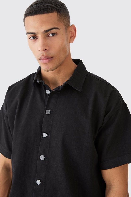 Kurzärmliges kastiges Jeanshemd