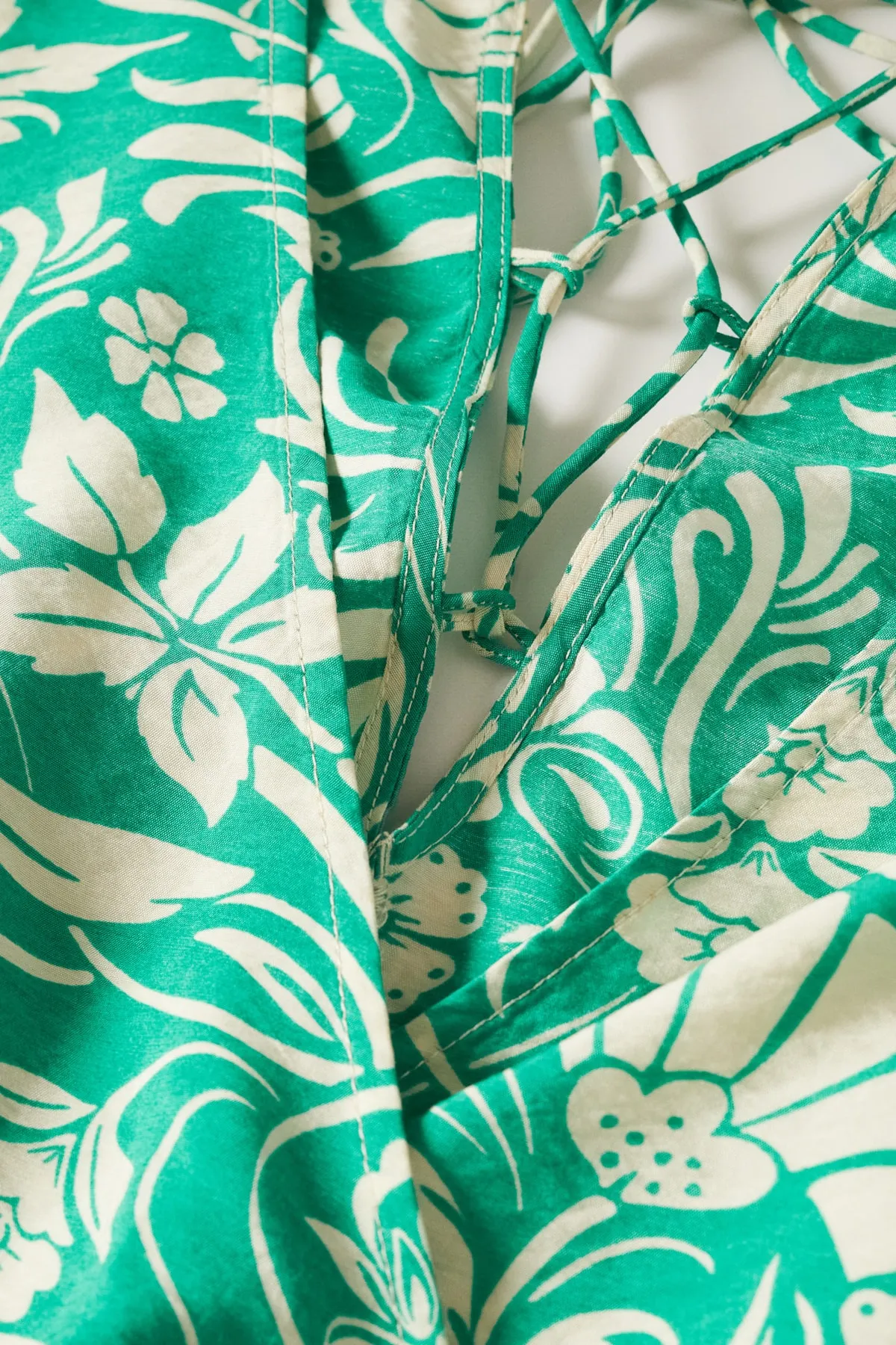 MANGO  Grünes Damenkleid 37072881