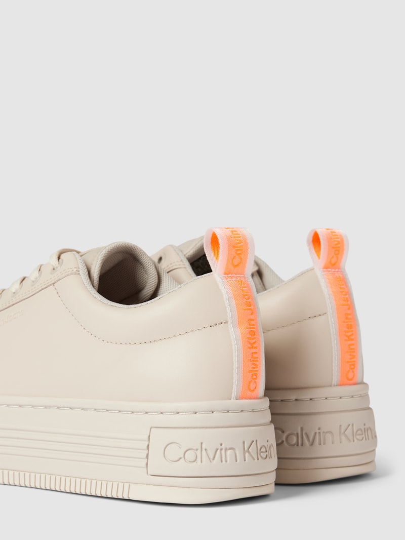 Sneaker aus Leder-Mix Modell 'BOLD' in beige