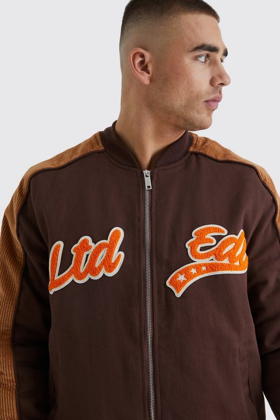 Cord & Twill Jacke mit Aufnähern