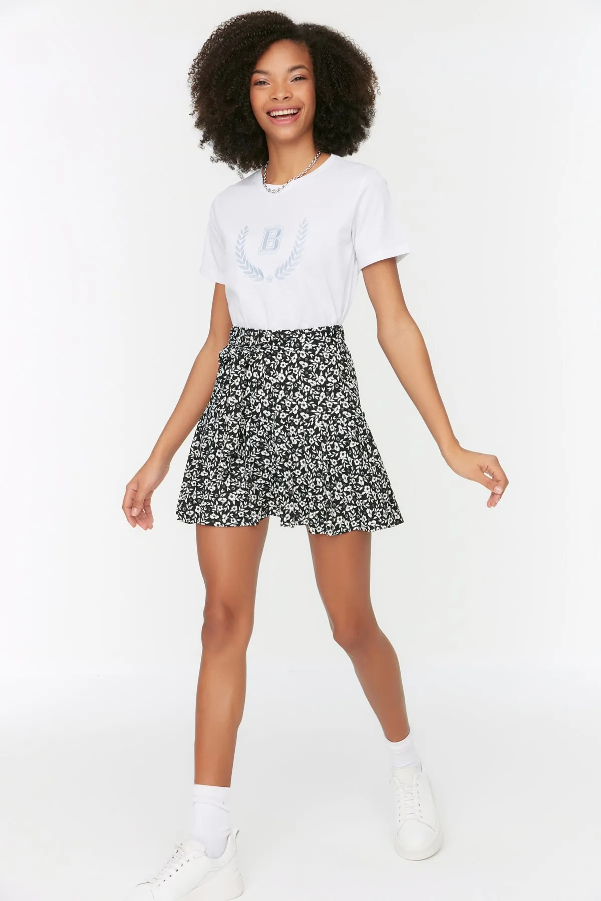 Trendyol Collection  Shorts - Mehrfarbig - Mittlerer Bund