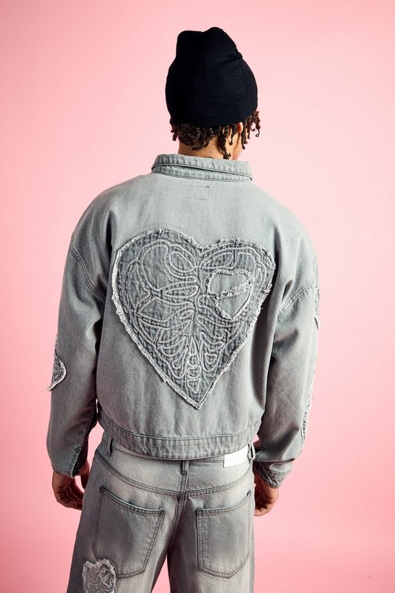 Kastige hellgraue Denim-Bomberjacke mit Herz-Applikation