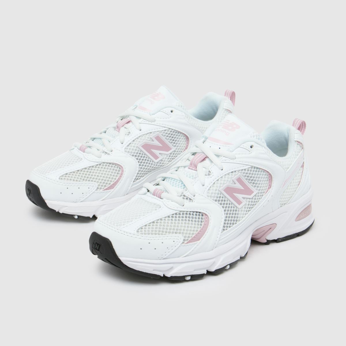 New Balance 530 träningsskor i vitt och rosa