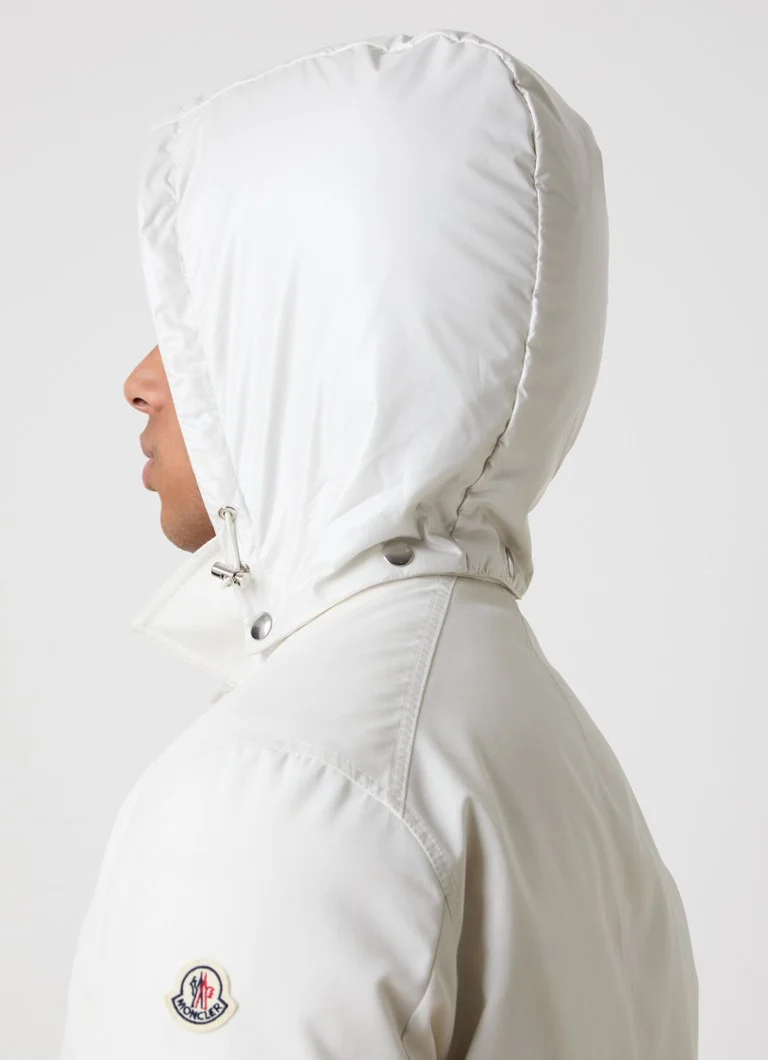 Moncler Buffaure stepēta jaka ar noņemamu kapuci