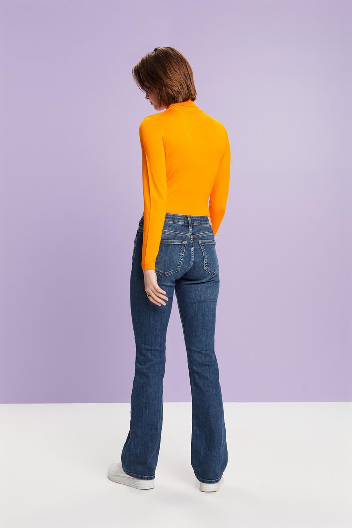 Bootcut Jeans mit mittlerer Bundhöhe