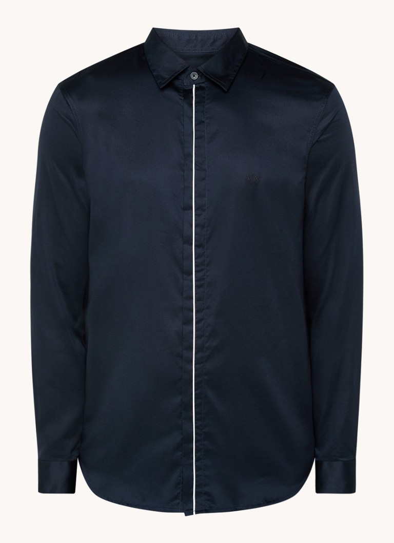 Armani Exchange košulja regularnog kroja s vezom logotipa