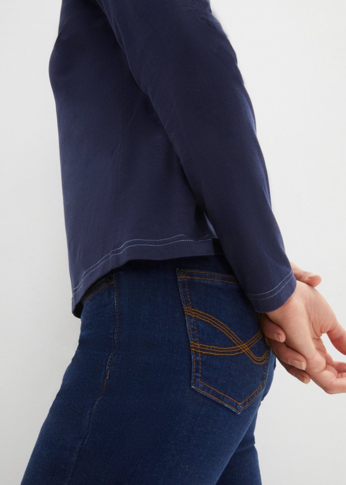 Langarmshirt mit Zierknöpfen