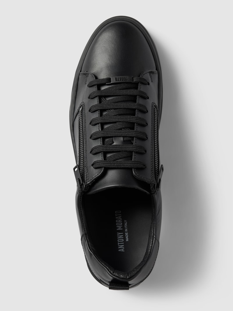 Sneaker mit Reißverschluss in schwarz