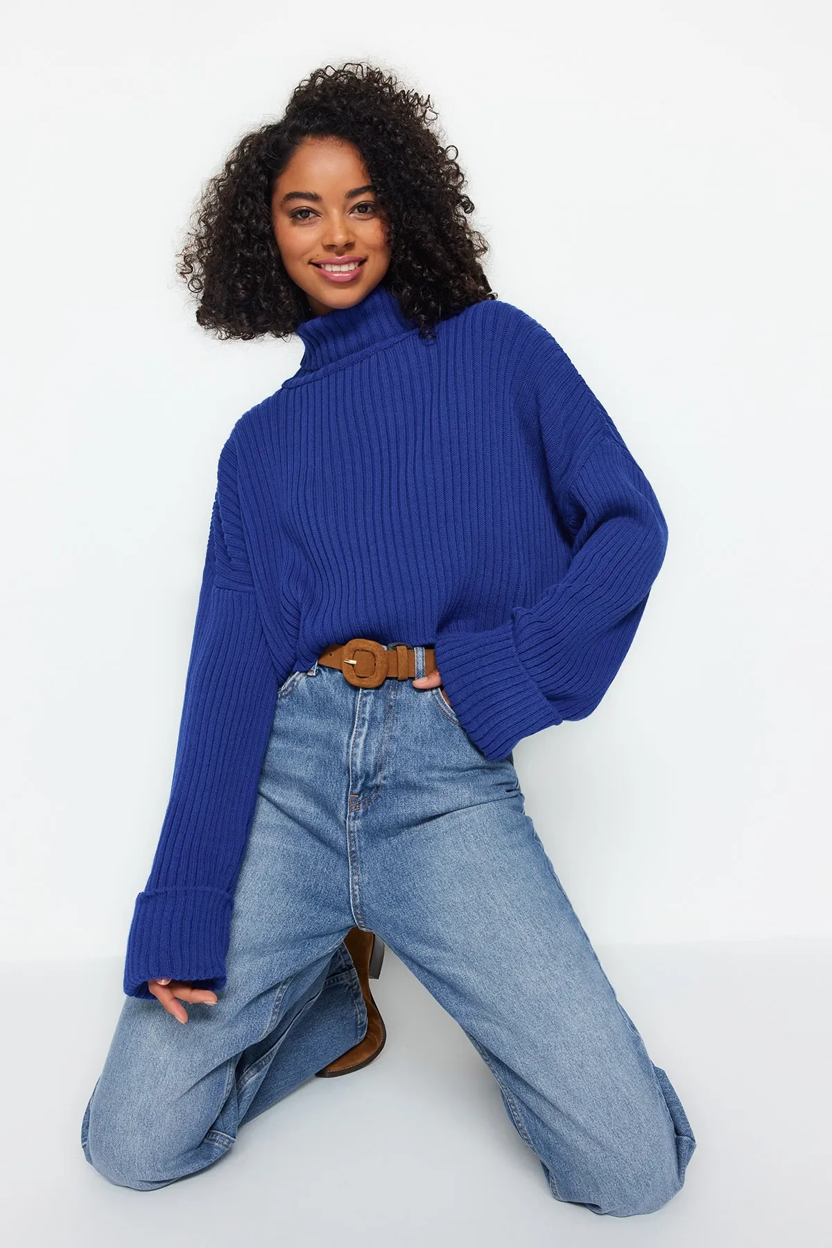 Trendyol Collection  Saks Crop Basic Strickpullover TWOAW22KZ0223