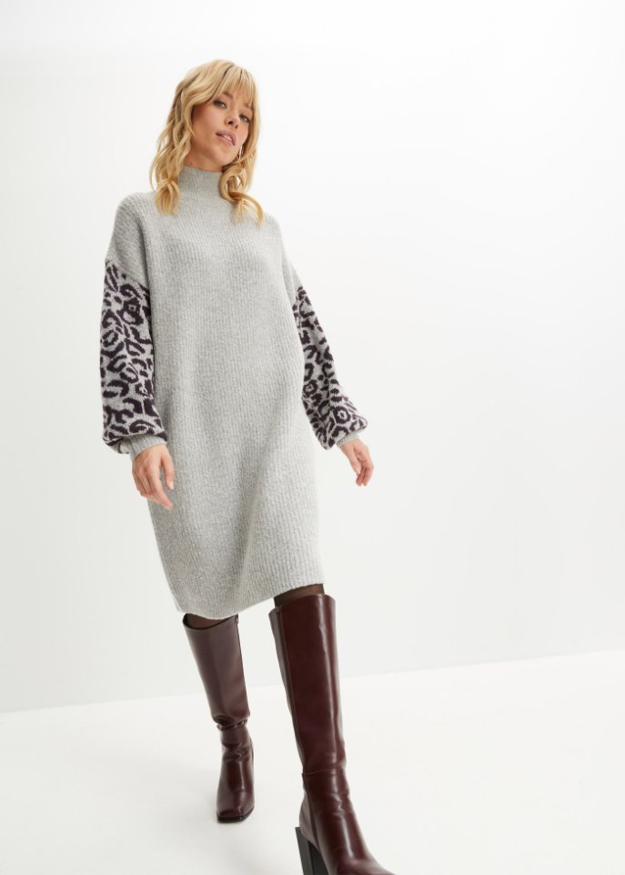 Oversized Strickkleid mit Leomuster