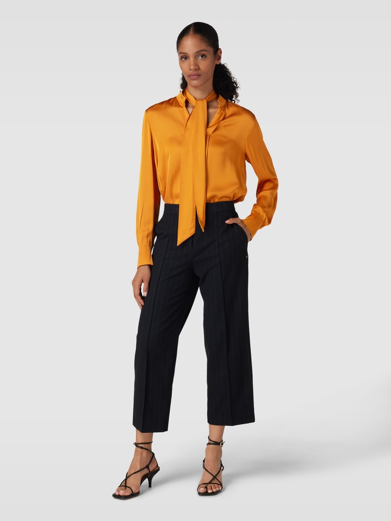 Bluse aus reiner Viskose mit Halstuch in orange