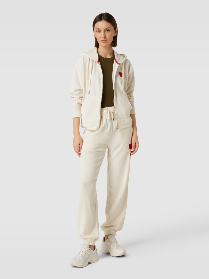 Sweatjacke mit Kapuze Modell 'VELVET' in offwhite